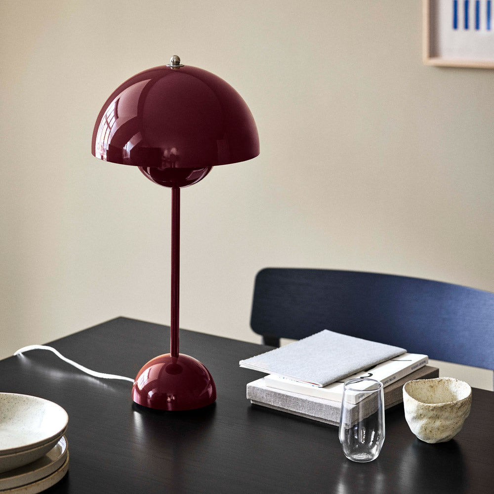 &Tradition Flowerpot VP3 Table Lamp