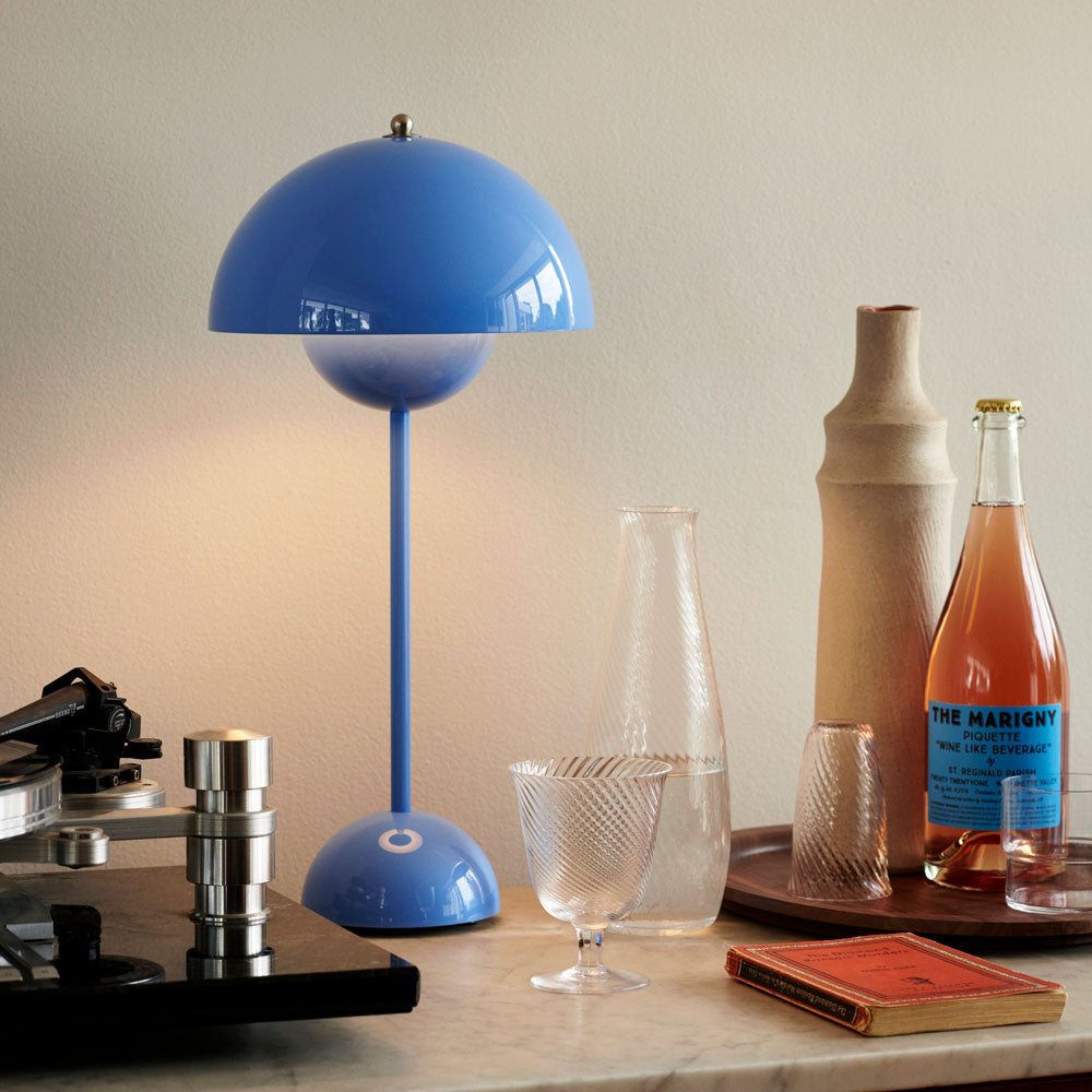 &Tradition Flowerpot VP3 Table Lamp