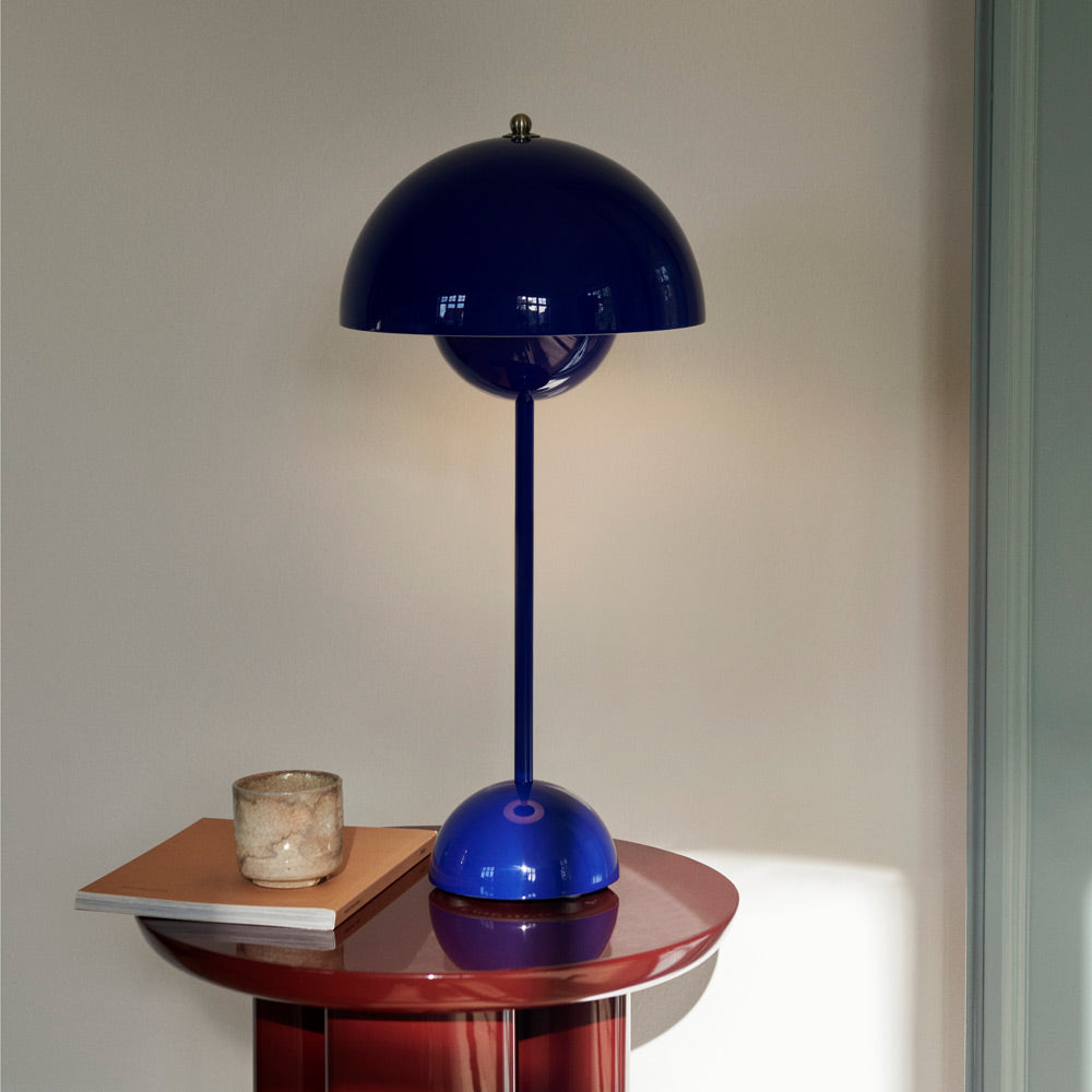 &Tradition Flowerpot VP3 Table Lamp